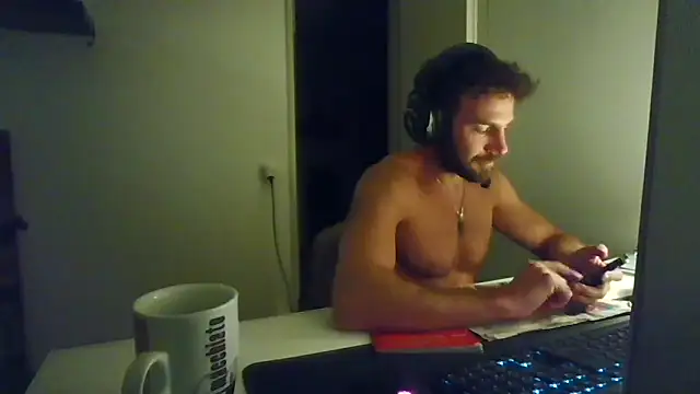 XXX chat uživo modela alpha-hunk