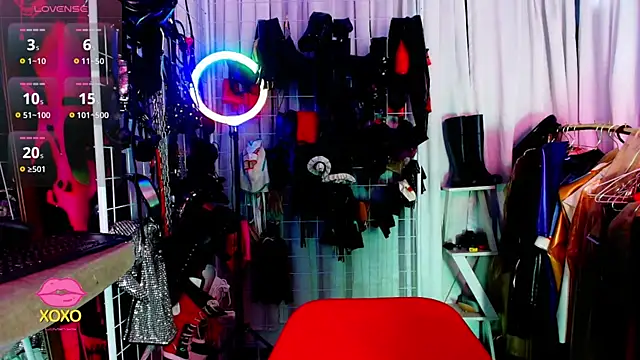 LatexDevil_Blondie's Live XXX Chat