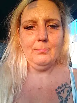 BecciDeluxe Chat XXX in diretta