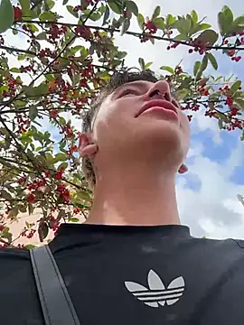 ARON_LUXX – Naživo XXX chat