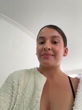 XXX chat uživo modela Talia_Bonet