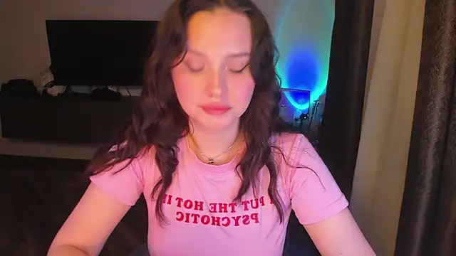 Chat XXX en directo de DoraCharmer