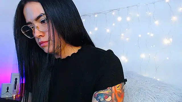 Chat +18 de Isa_Maiden1 ao vivo