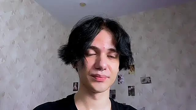 Zombde Adlı Modelin Canlı XXX Sohbeti