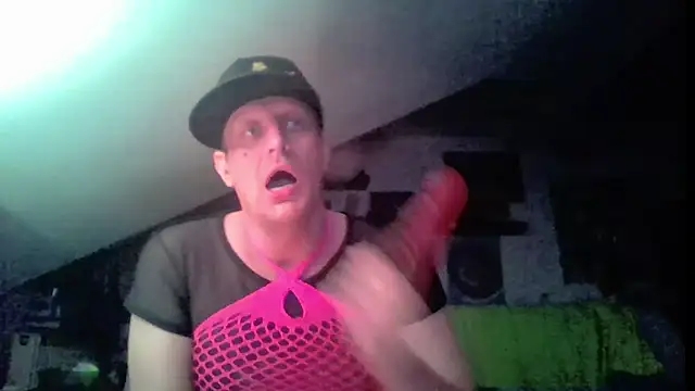 Bigthroaterboy Live XXX-chat