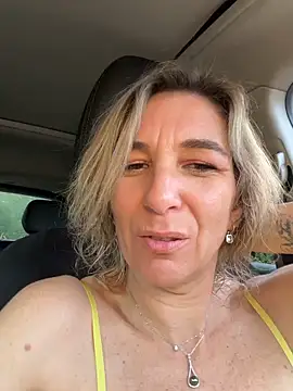 lafeecoquine69's Live XXX Chat