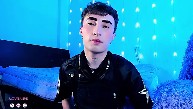 SebastianHilton 即時 XXX 聊天