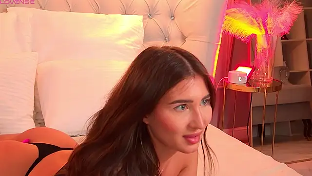 צ'אט XXX בשידור חי של LisaDeviss