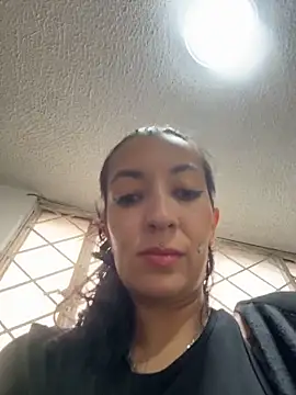 Chat XXX ao vivo de SALOME_KORLAND