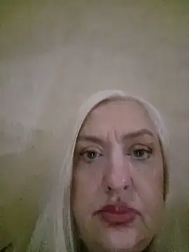 Julia20X Obrolan Langsung XXX