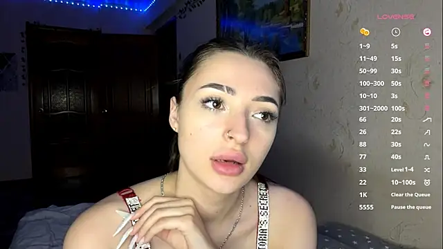 Luna_Frost Live XXX Chat