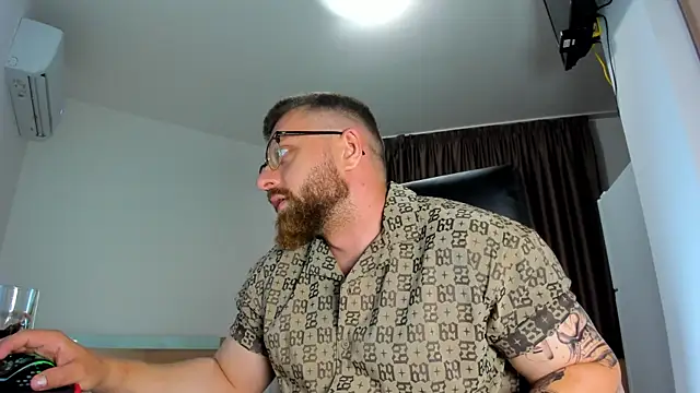 Findom_guy – Naživo XXX chat
