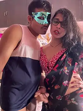 Chat +18 de Soni_1191 ao vivo