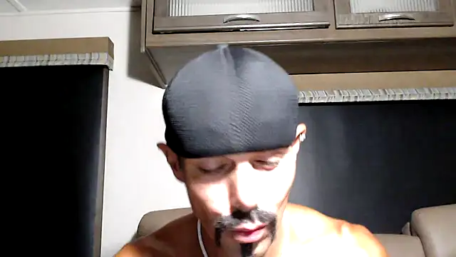 ThickD2C Chat XXX live