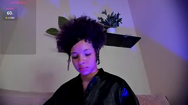 צ'אט XXX בשידור חי של sofia_kay