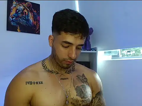 Jacobb_Phoenix Chat XXX in diretta
