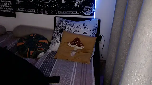 Živý XXX chat AlienforTwenty