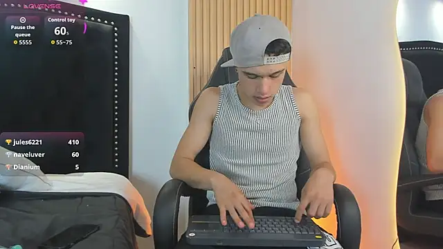 Dominik_Souza élő XXX-chatje