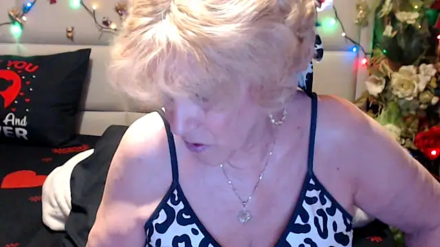 HappyWomanOn – Live XXX-chat