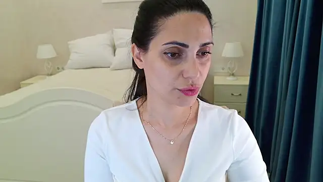 LovelyBeatrice's Live XXX Chat