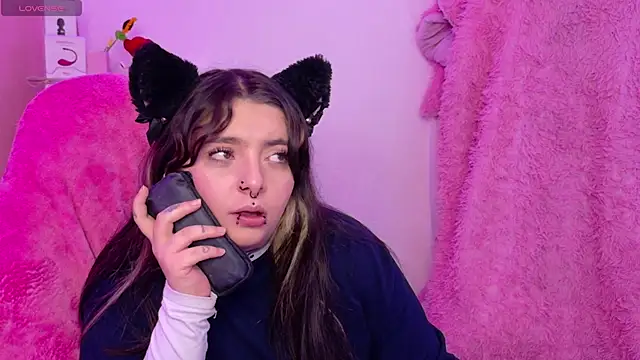 Sachi_Meow Adlı Modelin Canlı XXX Sohbeti