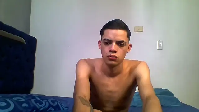 دردشة Latinos_2001 الجنسية المباشرة