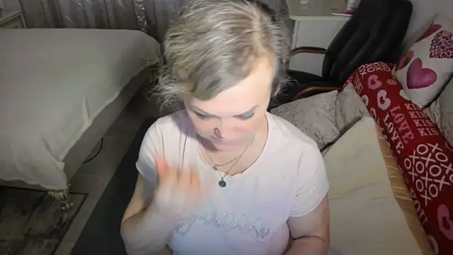 Živý XXX chat MildMature