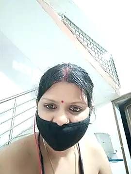 ZOYA-STRIP's Live XXX Chat