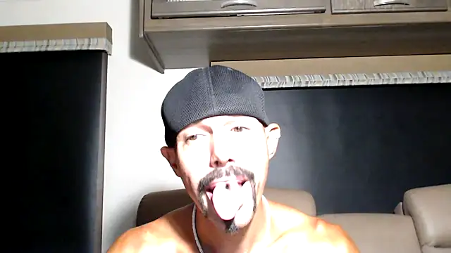 Chat +18 de ThickD2C ao vivo