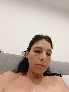 Sposini69 现场XXX聊天