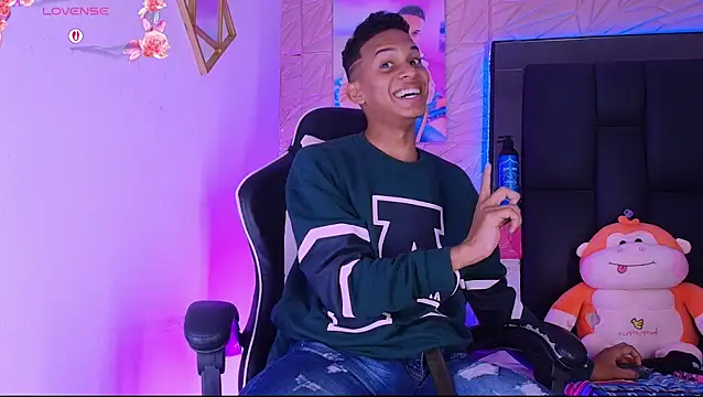 Živý XXX chat dilan_alfonzo