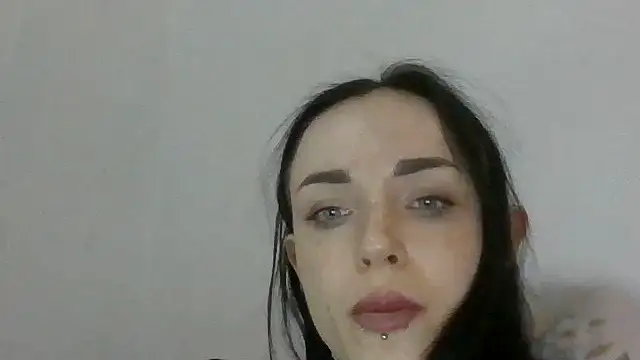 Trinsy_Love Chat XXX in diretta