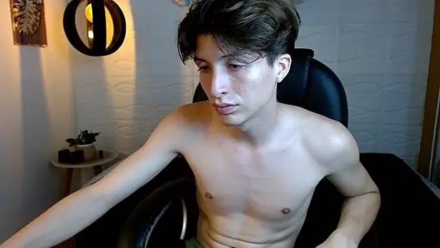 Chat XXX en directo de Marcoviolet
