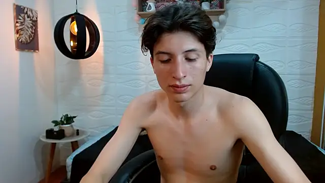 Marcoviolet 라이브 XXX 채팅
