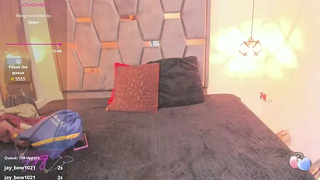 Czat XXX na żywo – Keyla_Brunette_