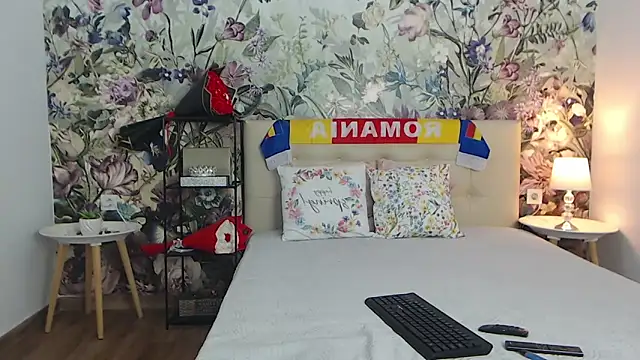 RoseDiamond06 Chat XXX in diretta