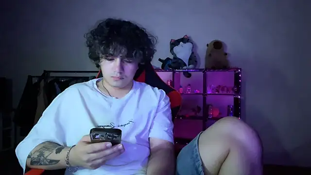 _ELIGOS_n Live XXX chat