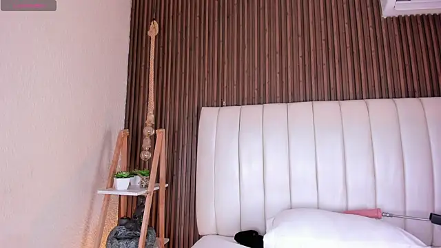 LucieMillerr Live XXX-chat