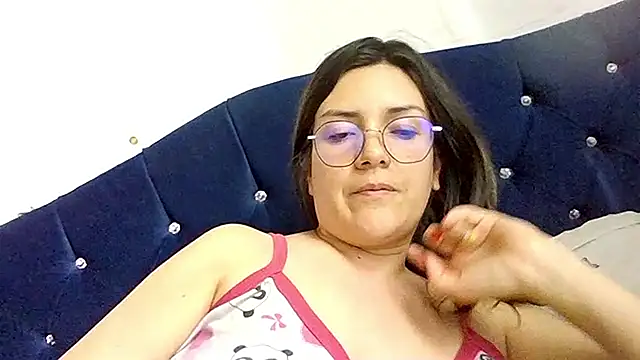 צ'אט XXX בשידור חי של princessbella93