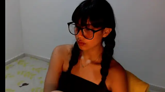 Chat +18 de meganmiauu ao vivo
