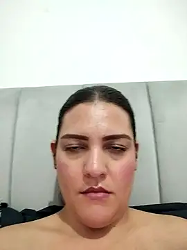 Mia_Hampton Chat XXX in diretta