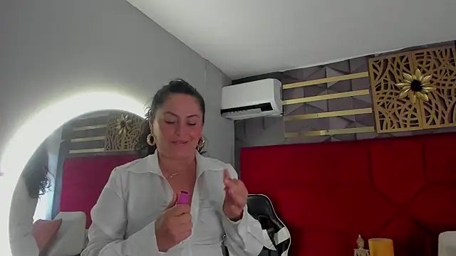 دردشة hanny_milf الجنسية المباشرة