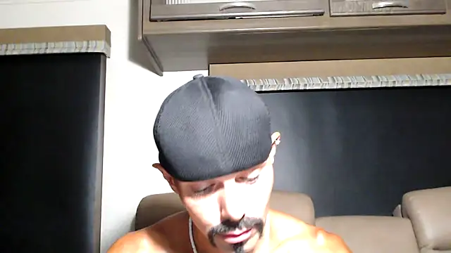 XXX chat uživo modela ThickD2C