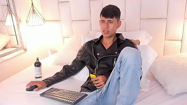 JacobFerrern Live XXX chat