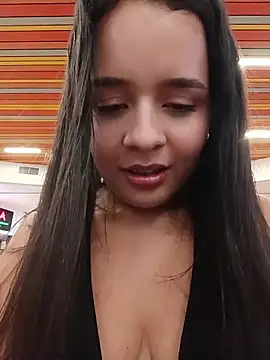 Chat +18 de Julieth_hot-69 ao vivo