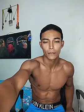 Demiansteven2 即時 XXX 聊天