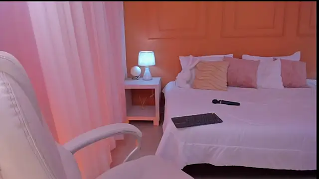Abriil_cutee live XXX chat