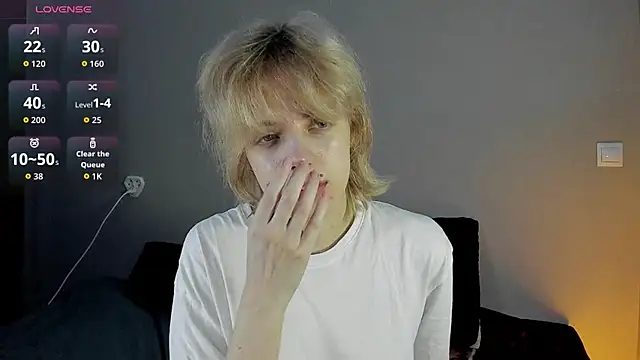 ReneYolker's Live XXX Chat