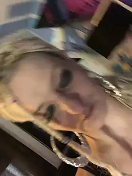 blondebarbiebae Chat XXX in diretta
