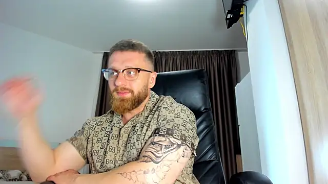 XXX chat uživo modela Findom_guy